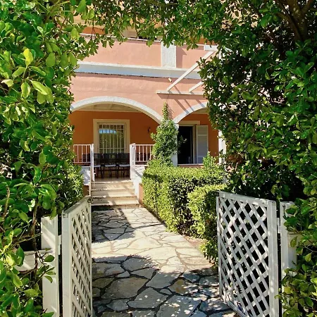 Petros With Private Pool By Dadovillas 카시오피